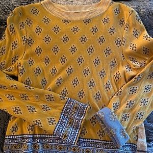 Free People sweater small